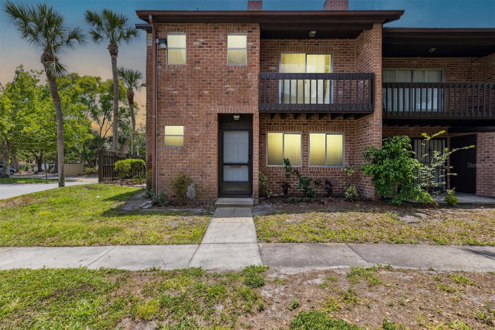 Image 6 of 36 For 2369 Tom Jones Street 8