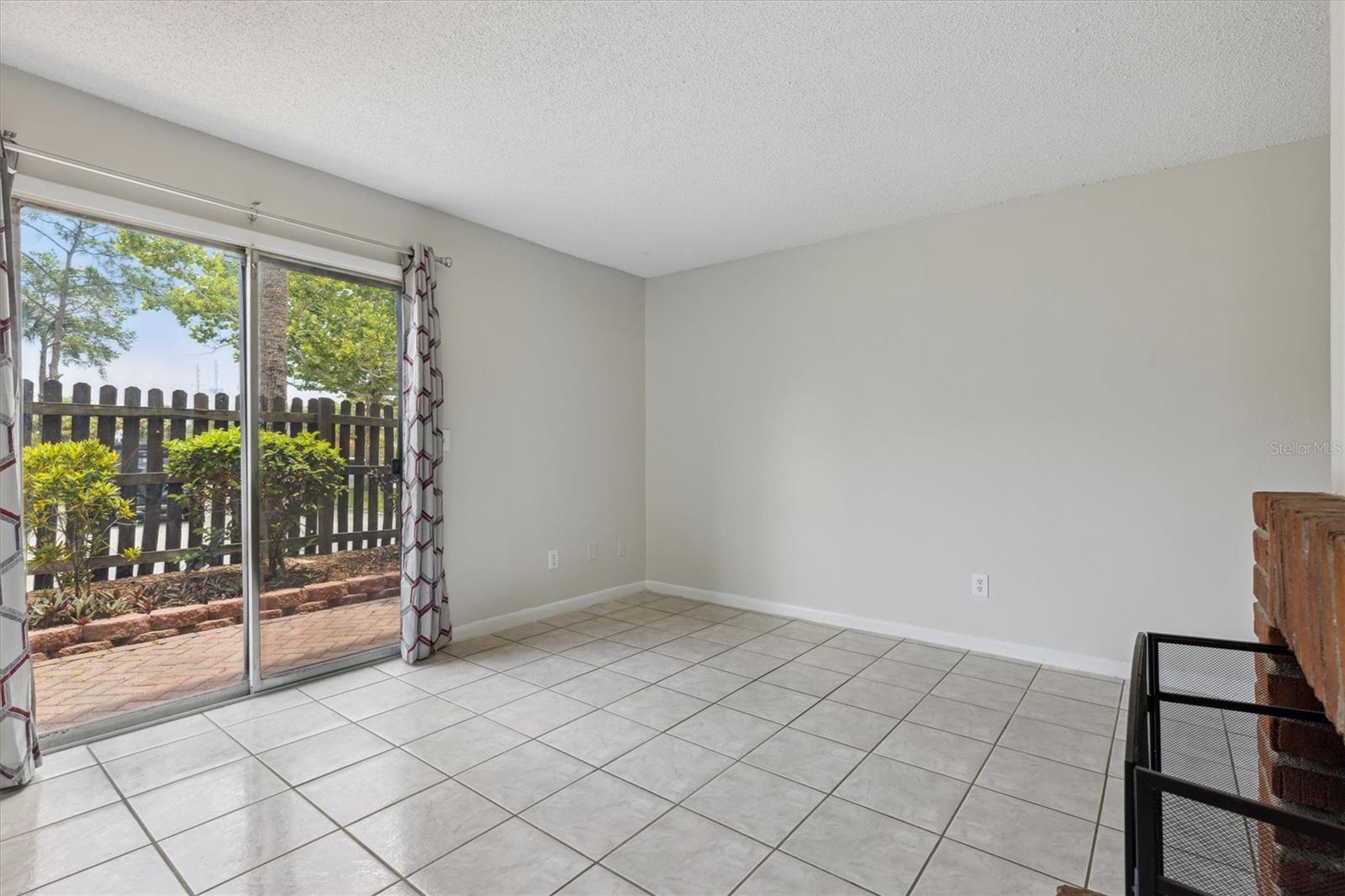 Image 9 of 36 For 2369 Tom Jones Street 8
