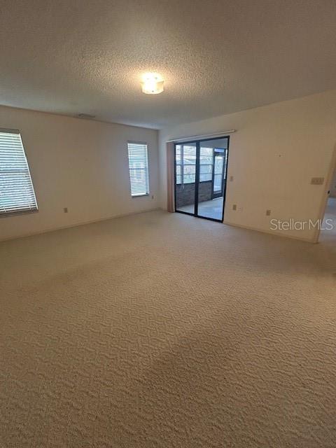 Image 8 of 18 For 668 Jamaica Circle
