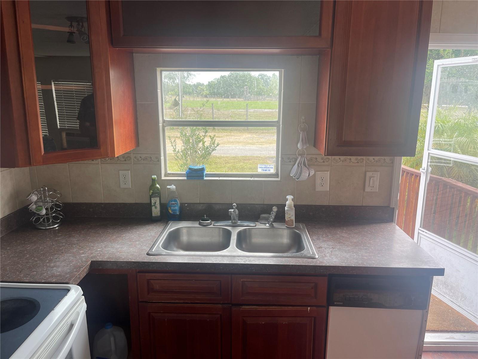 Image 4 of 75 For 14810 Brahma Road