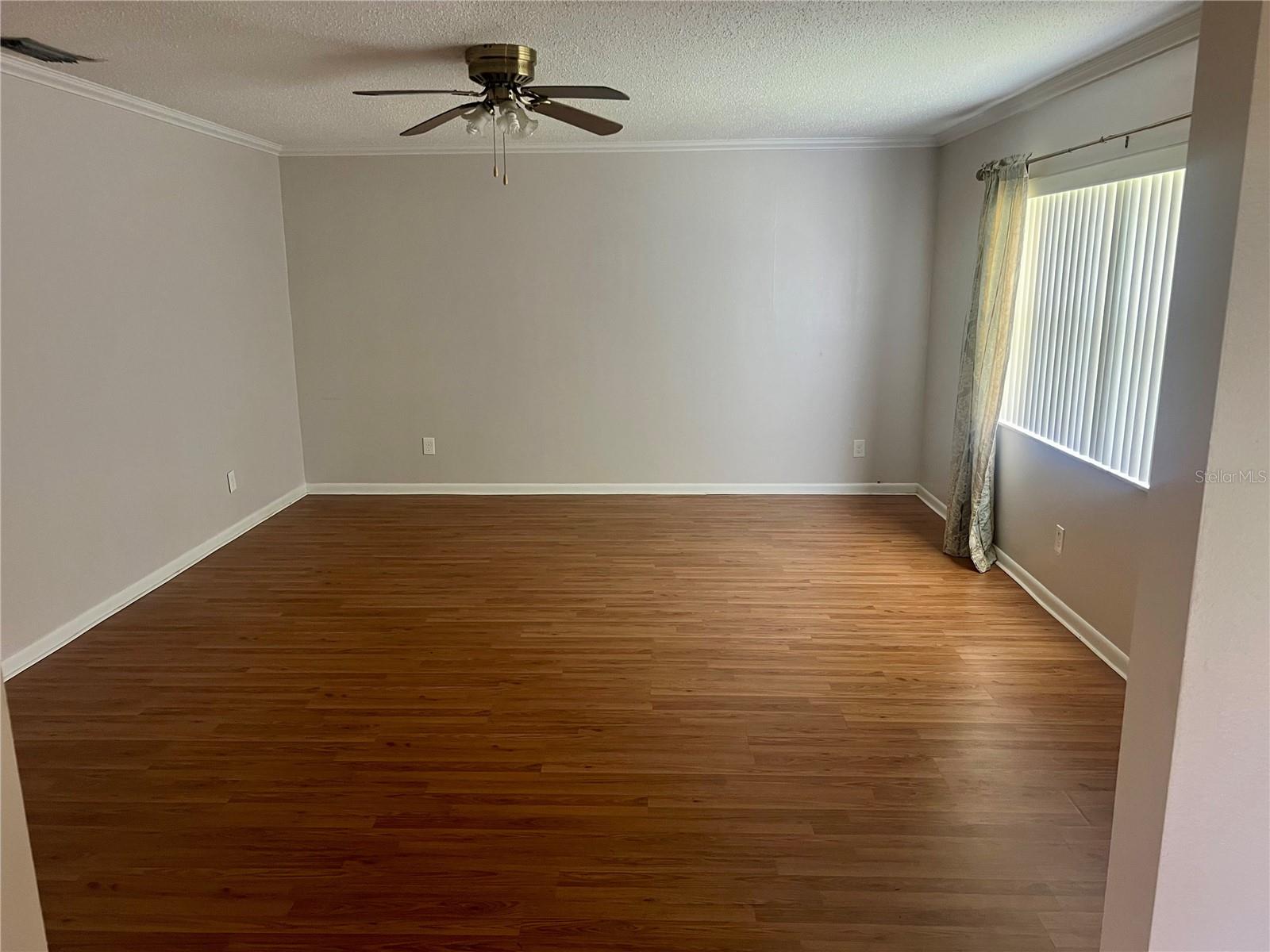 Image 4 of 6 For 602 Avery Lane 602