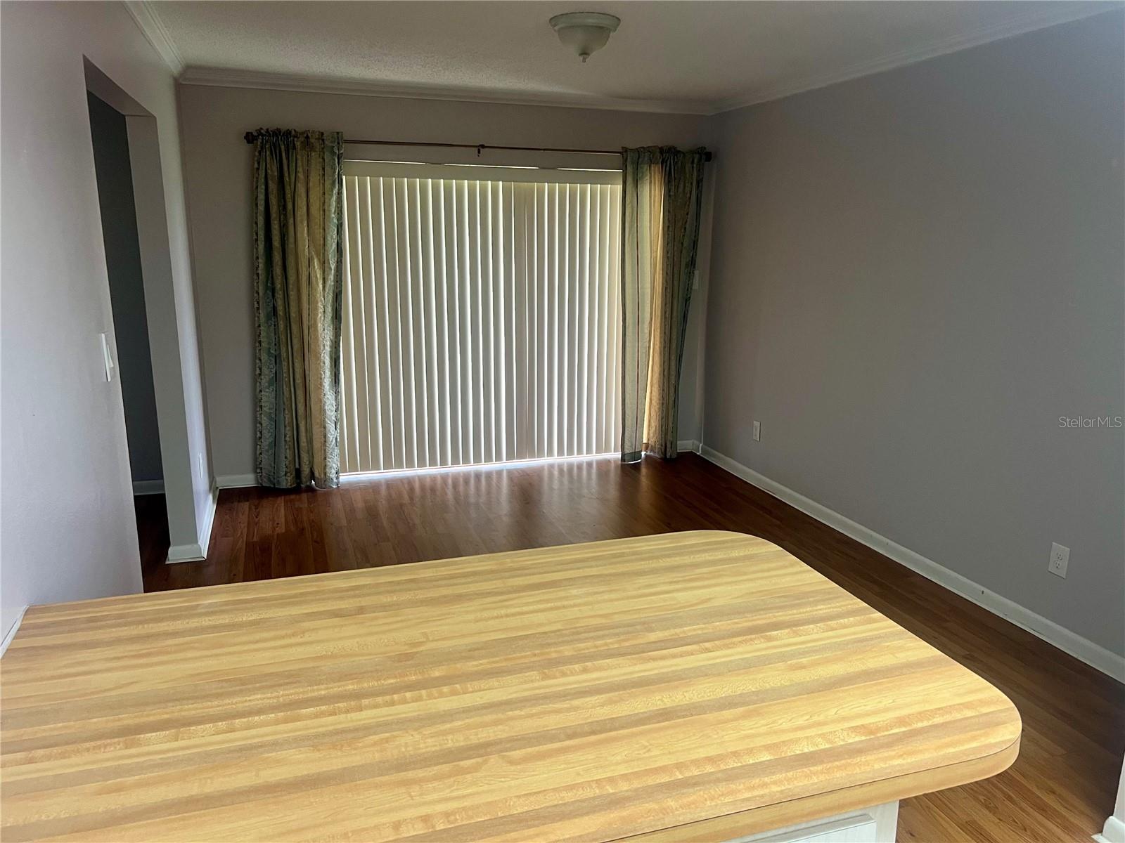 Image 5 of 6 For 602 Avery Lane 602