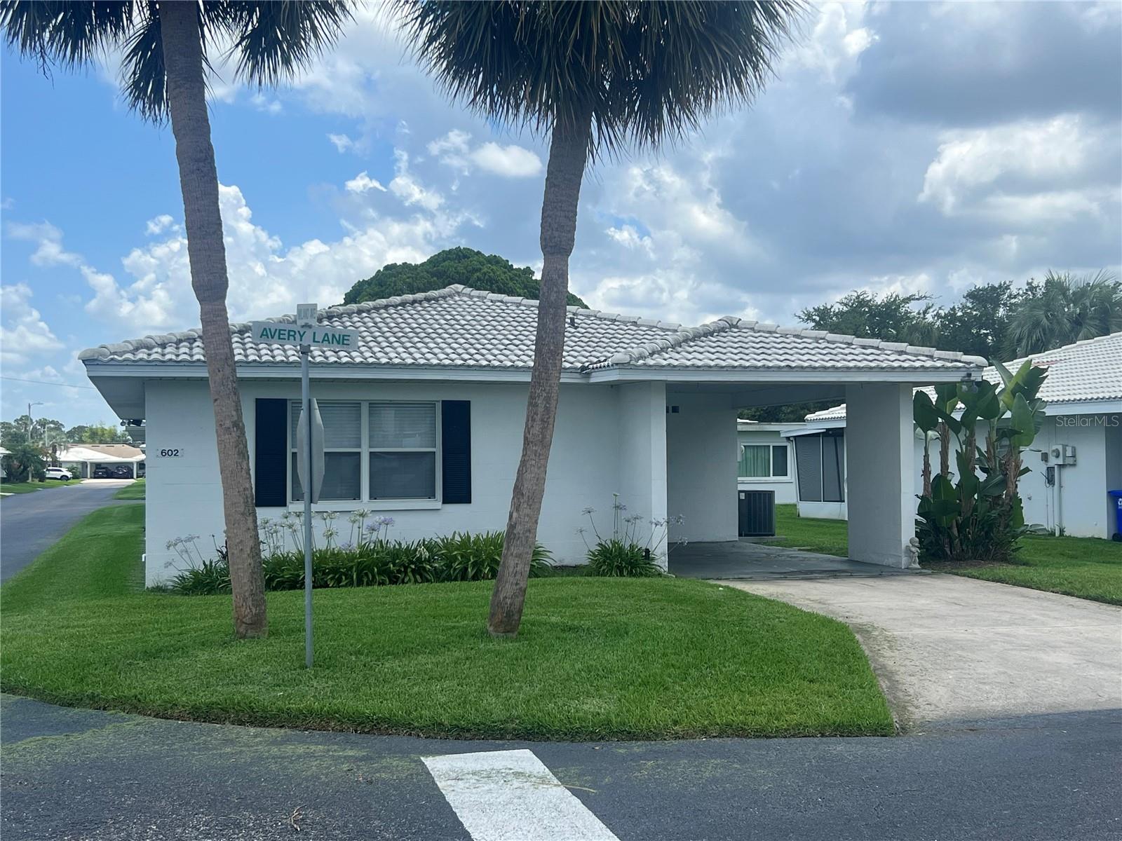 Image 6 of 6 For 602 Avery Lane 602
