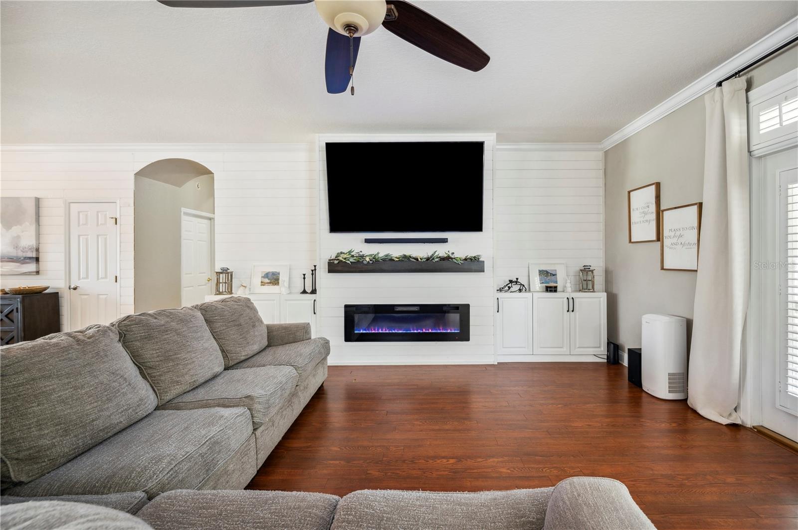 Image 11 of 36 For 7088 Remington Oaks Loop