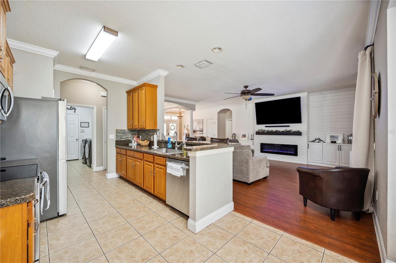 Image 13 of 36 For 7088 Remington Oaks Loop