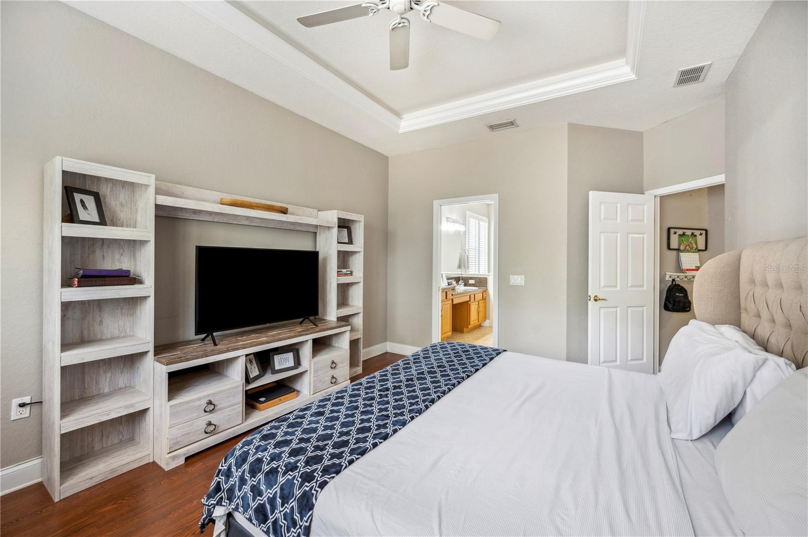 Image 17 of 36 For 7088 Remington Oaks Loop