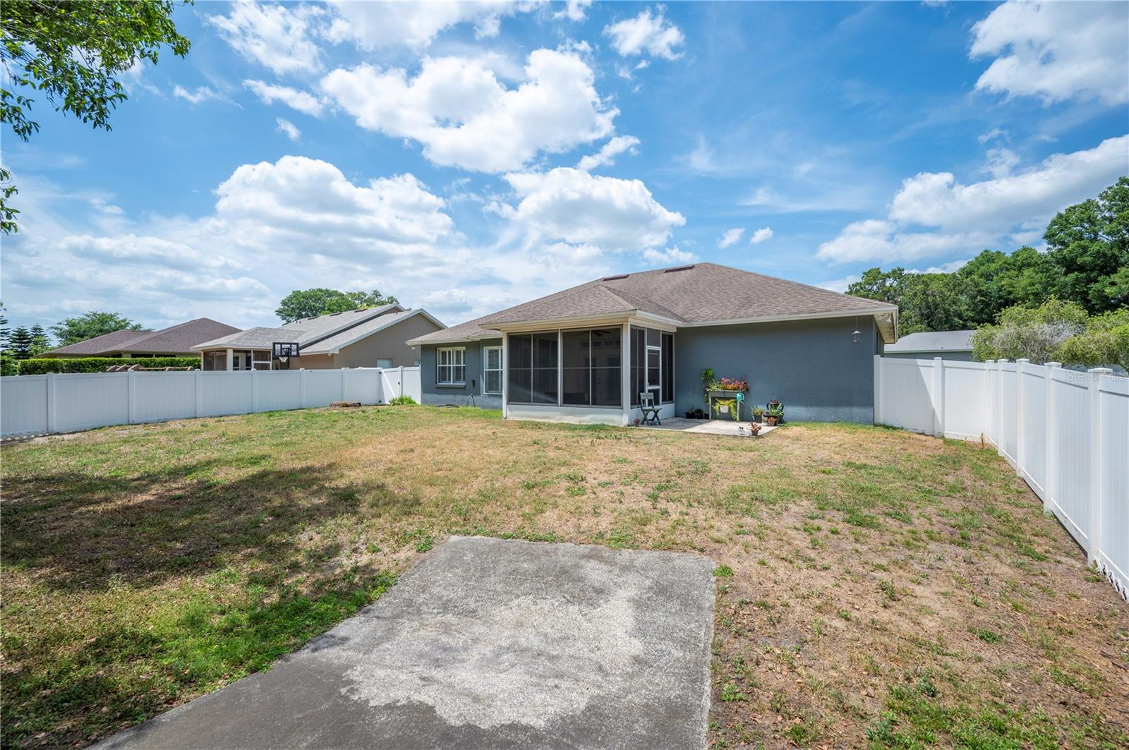 Image 30 of 36 For 7088 Remington Oaks Loop