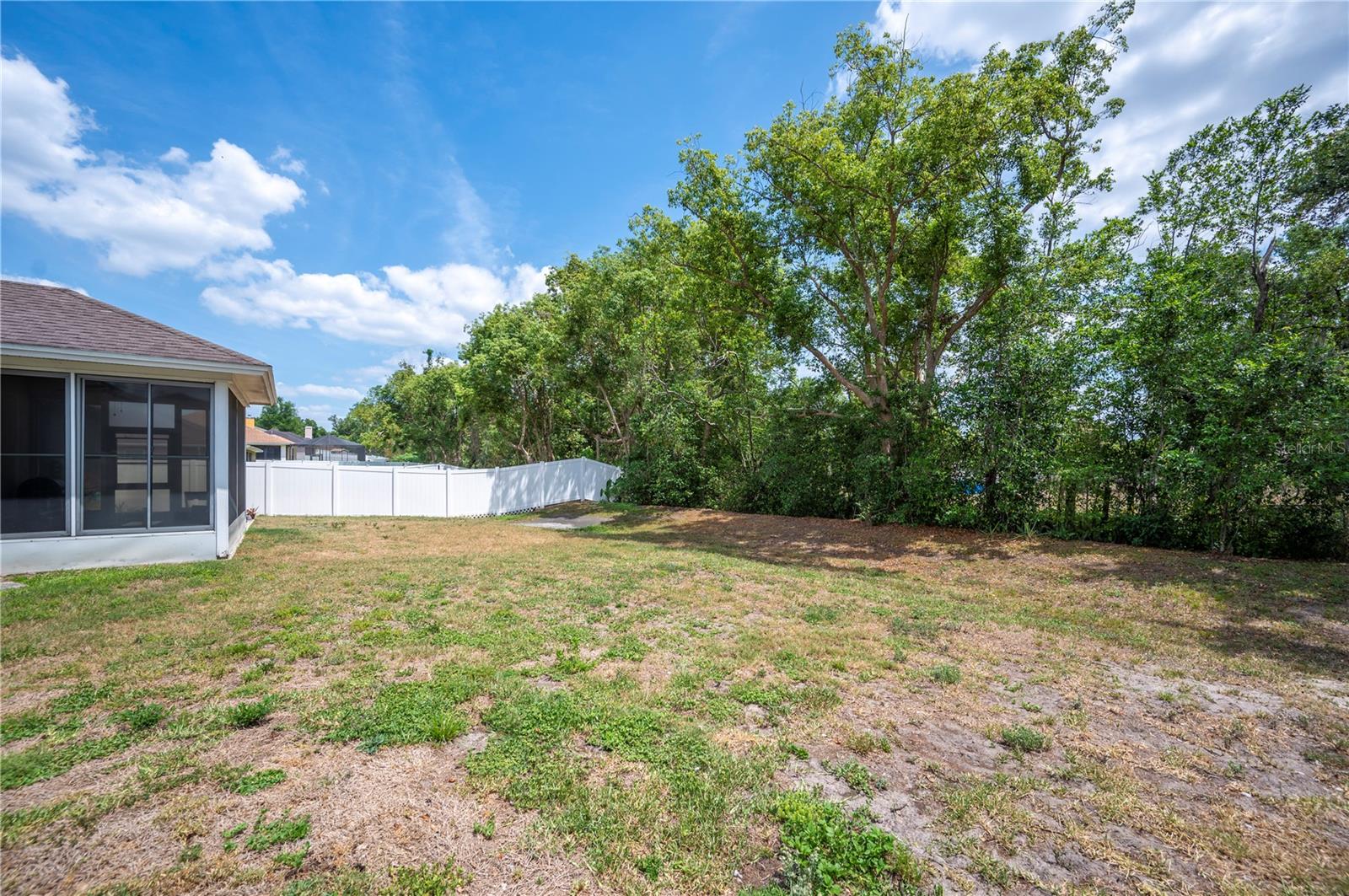 Image 32 of 36 For 7088 Remington Oaks Loop