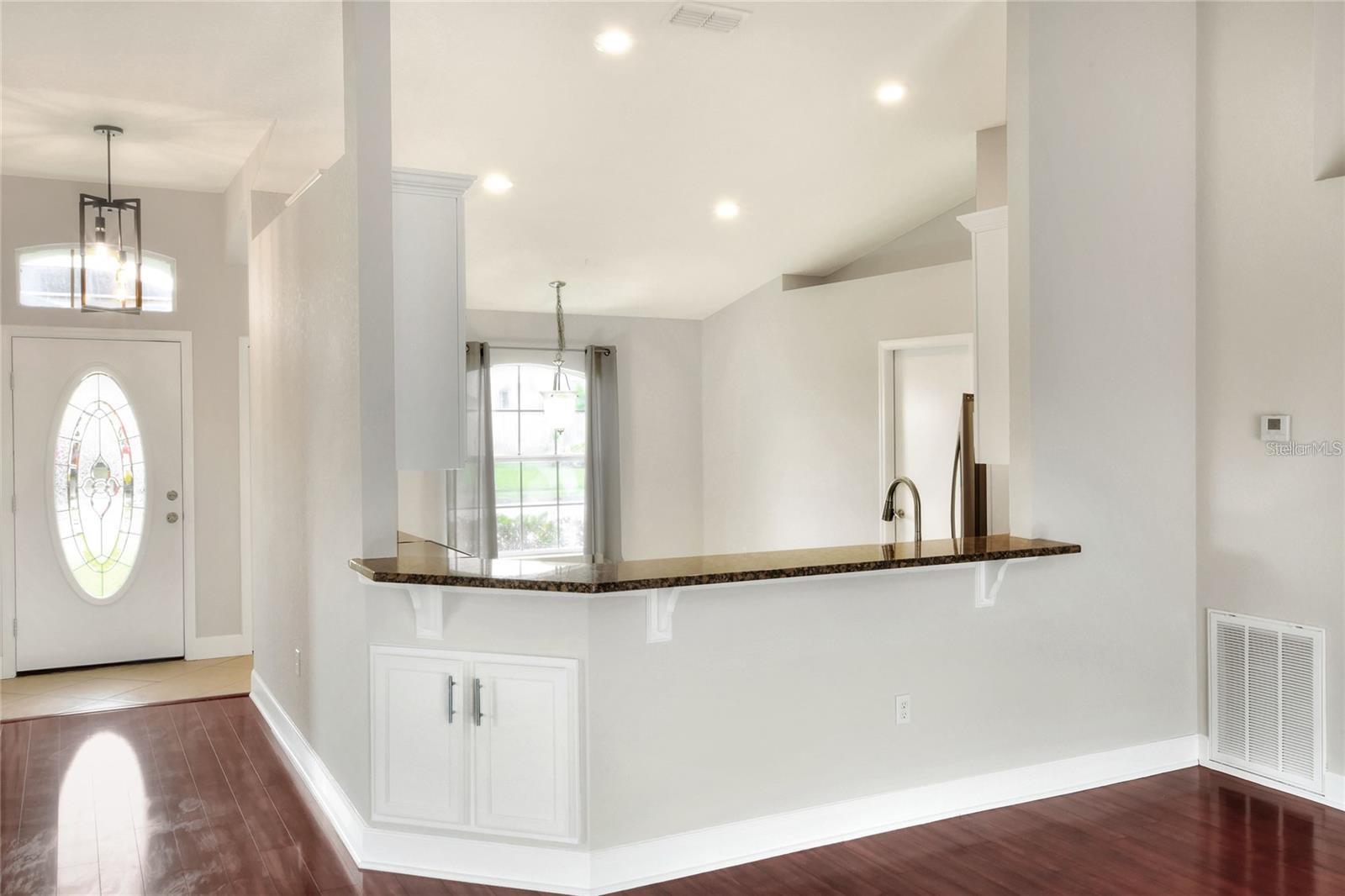 Image 10 of 44 For 6562 Evergreen Park Drive