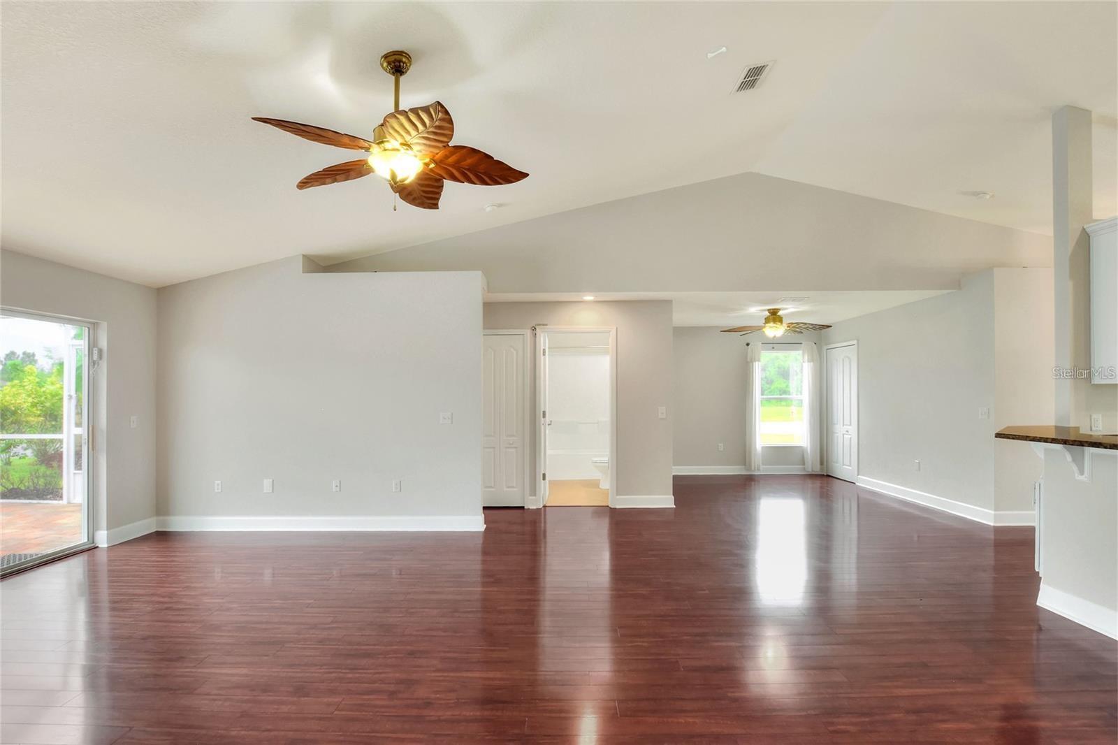 Image 7 of 44 For 6562 Evergreen Park Drive