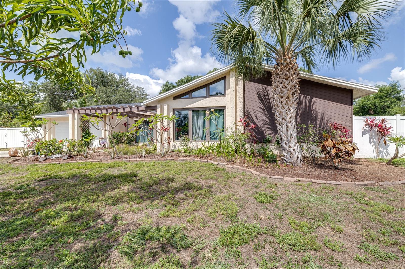 Details for 1808 Stonecrest Court, LAKELAND, FL 33813