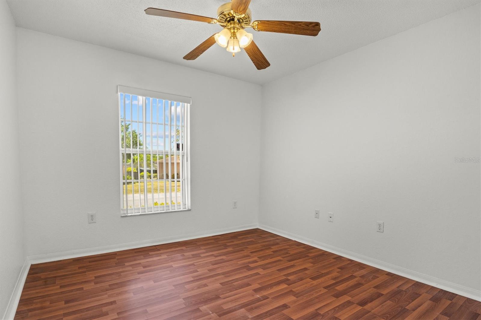 Image 21 of 26 For 2812 Hickory Ridge Drive