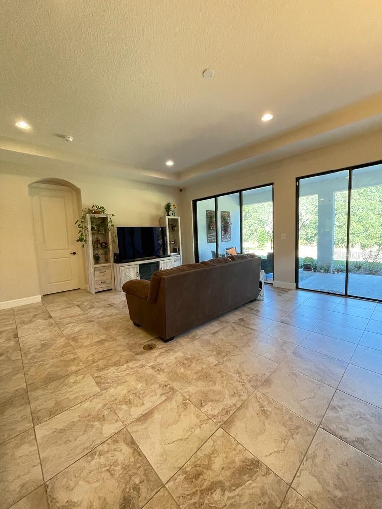 Image 10 of 58 For 20159 Umbria Hill Drive