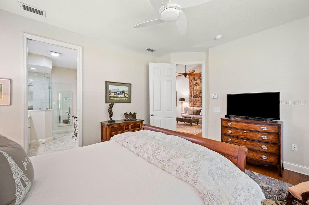 Image 17 of 40 For 2965 Mission Lakes Drive