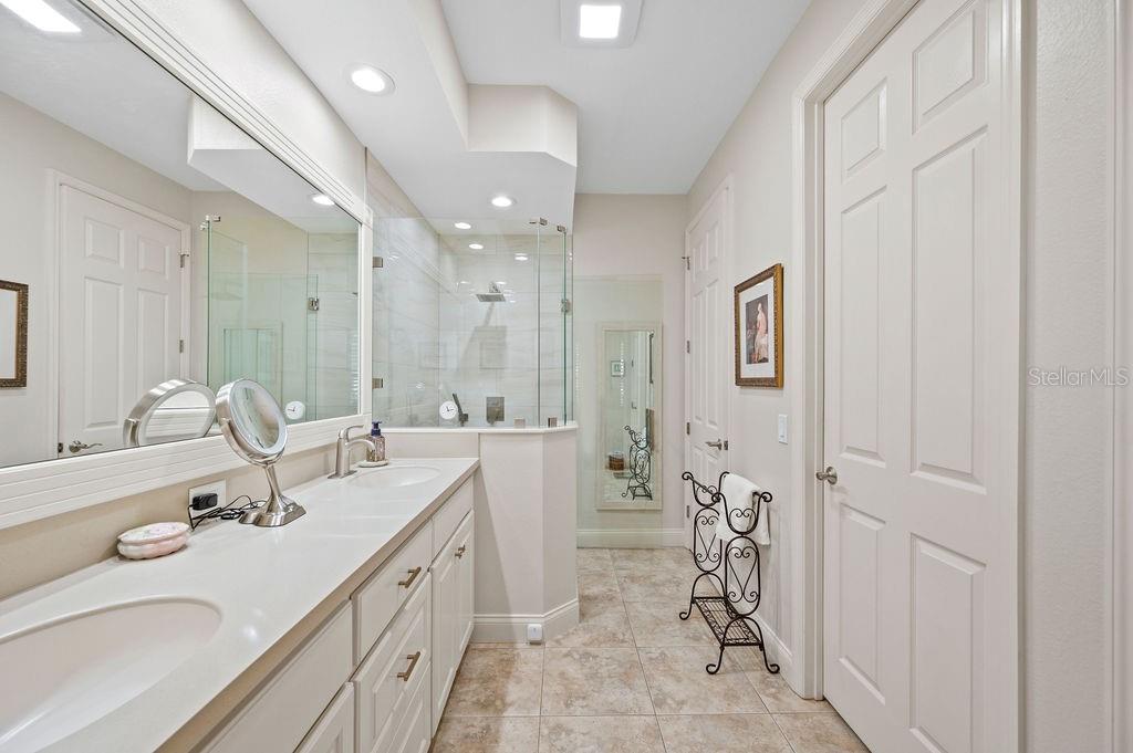 Image 19 of 40 For 2965 Mission Lakes Drive