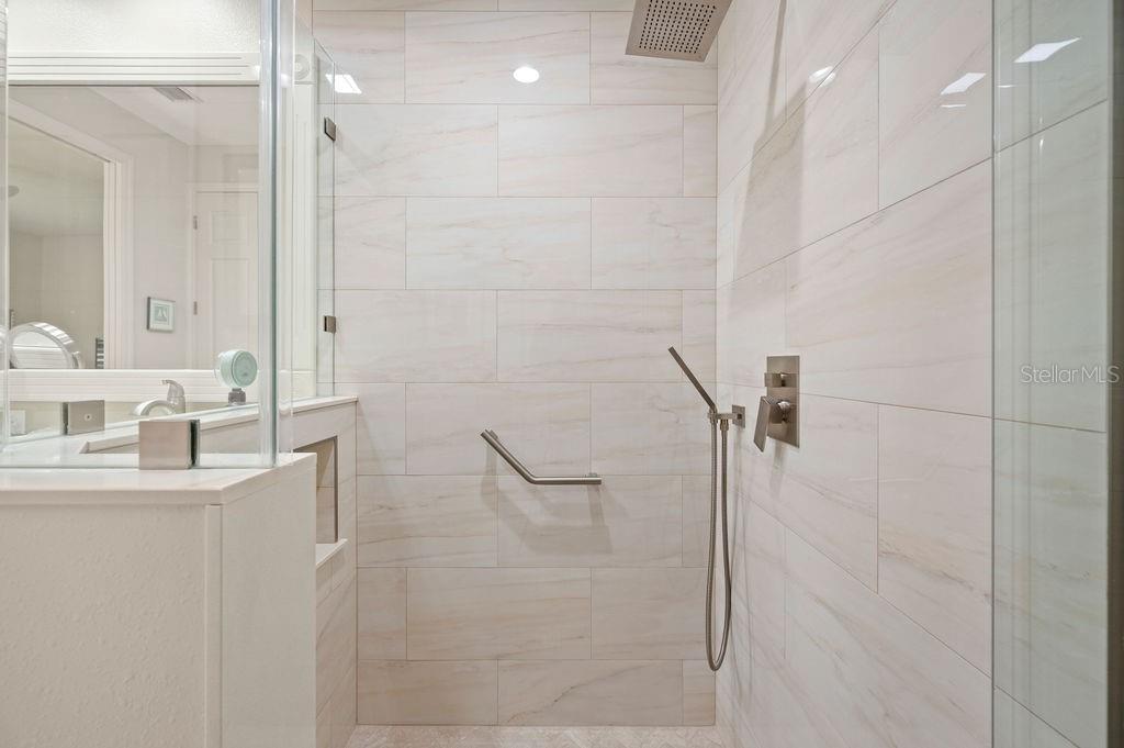 Image 20 of 40 For 2965 Mission Lakes Drive