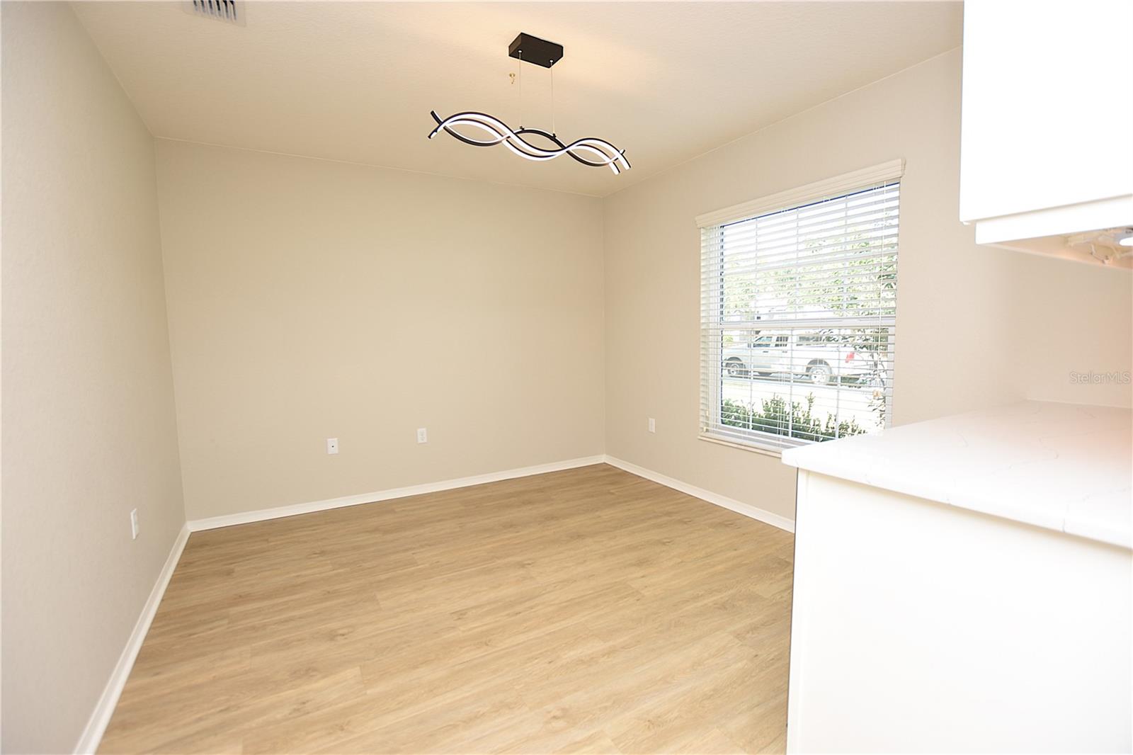 Image 12 of 39 For 1606 Taylor Landing Drive