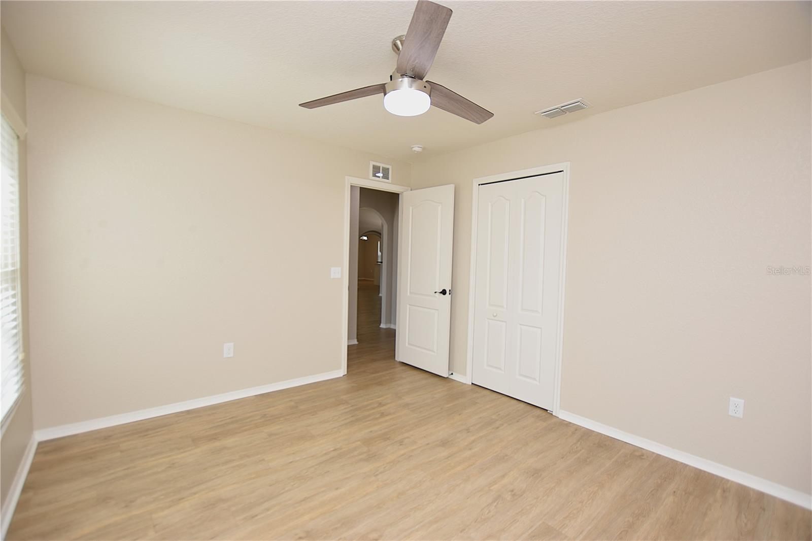 Image 16 of 39 For 1606 Taylor Landing Drive