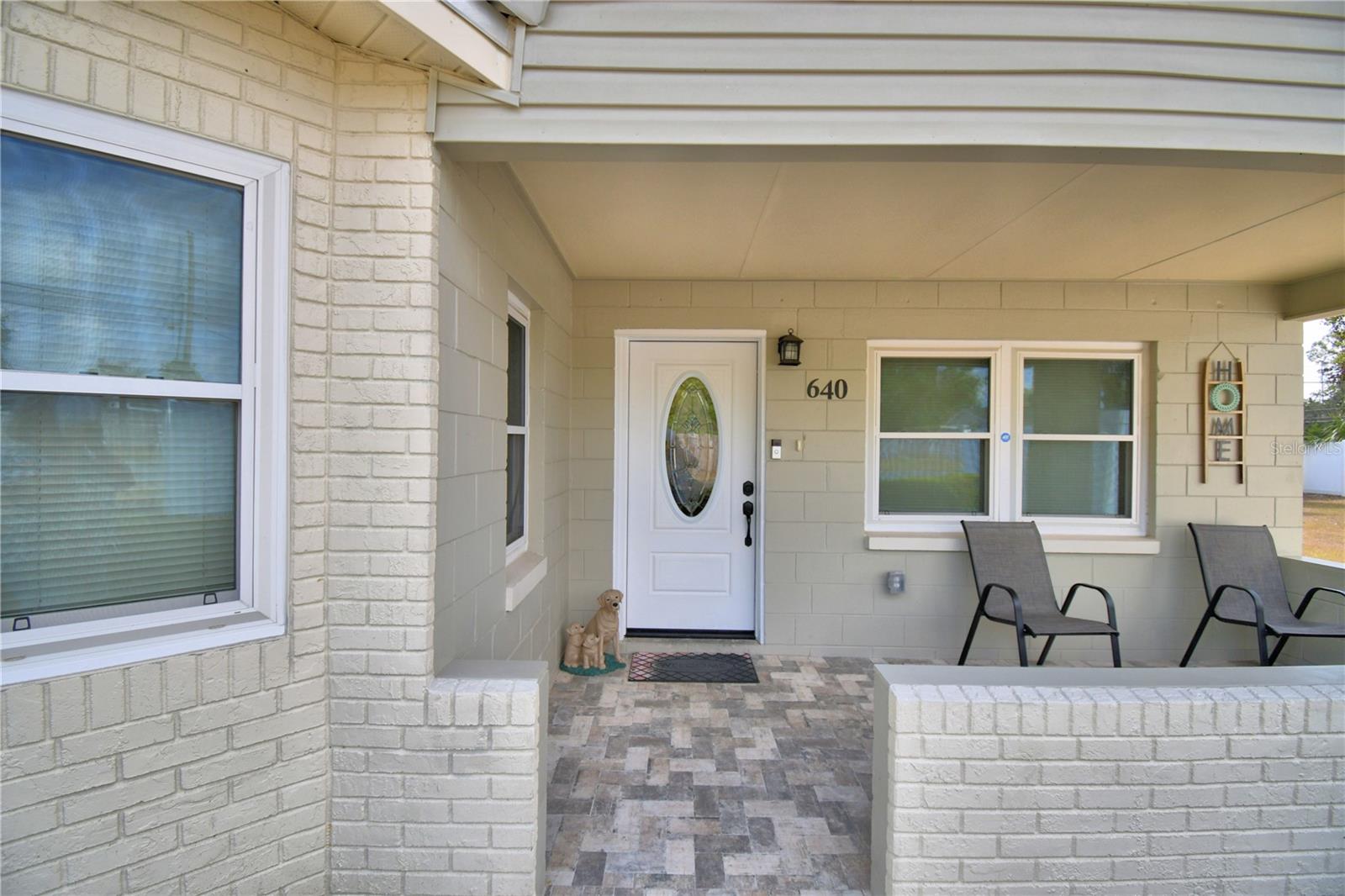 Image 5 of 75 For 640 Waldon Avenue N