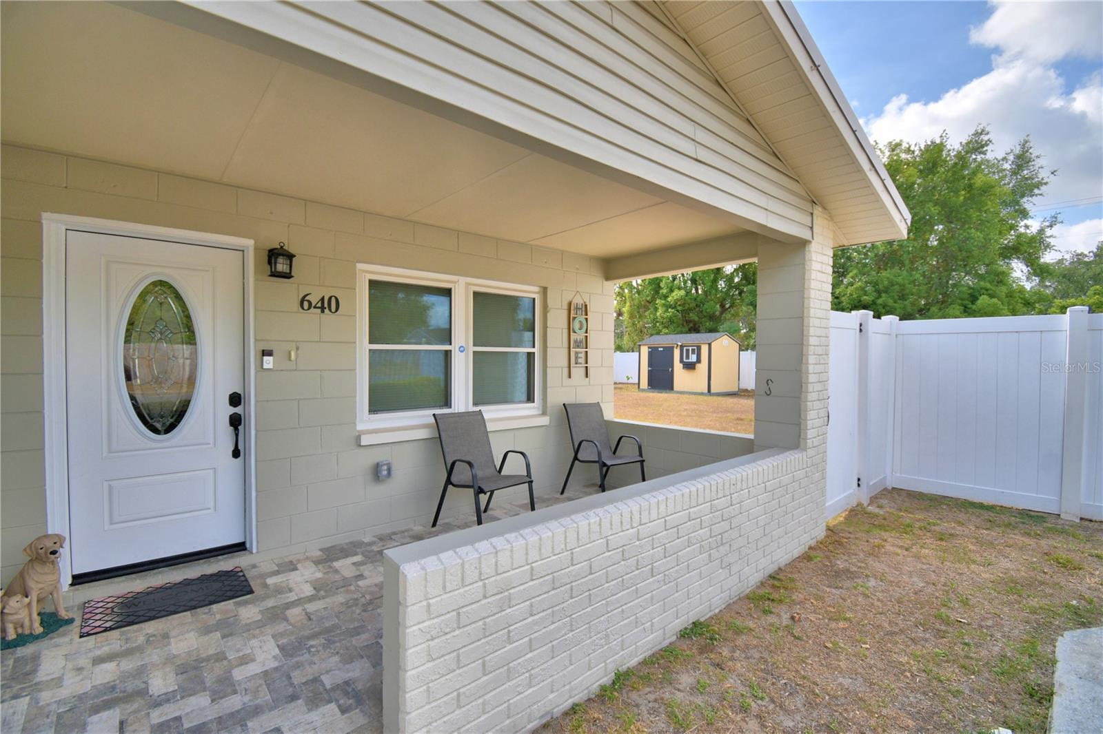 Image 6 of 75 For 640 Waldon Avenue N