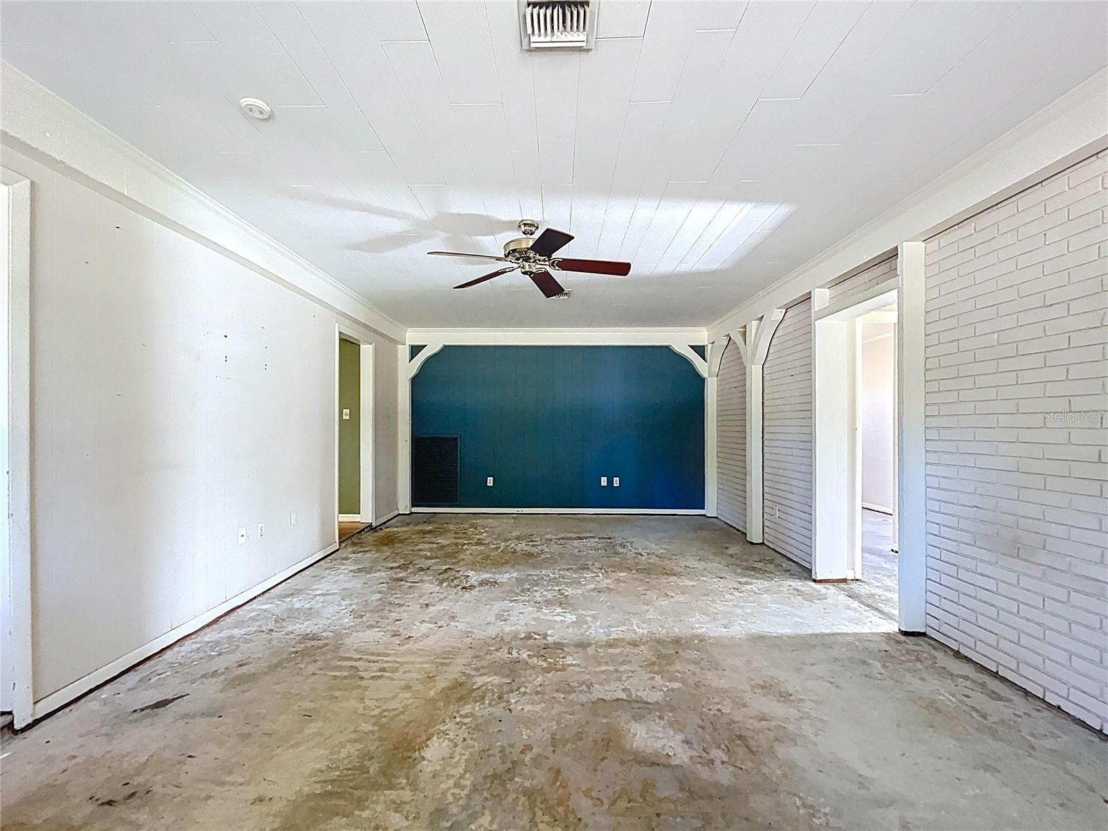 Image 36 of 44 For 2171 Sophia Place S