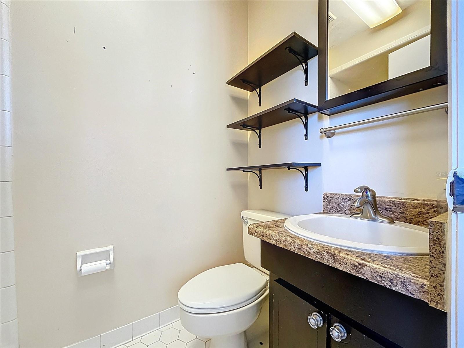 Image 38 of 44 For 2171 Sophia Place S