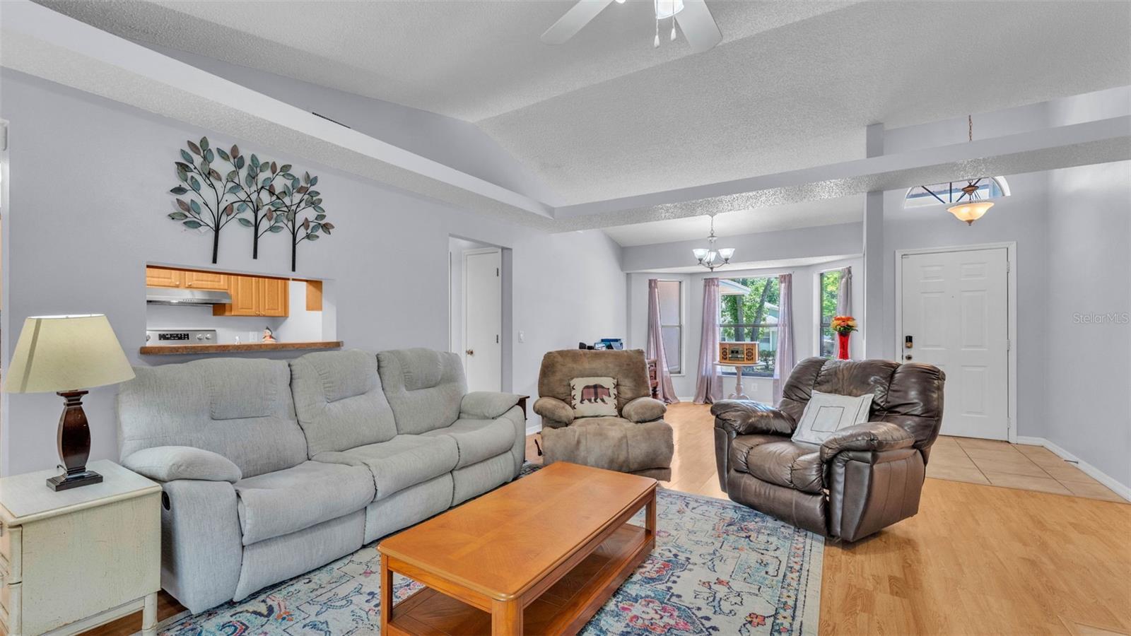 Image 10 of 42 For 6735 Forestwood Drive W