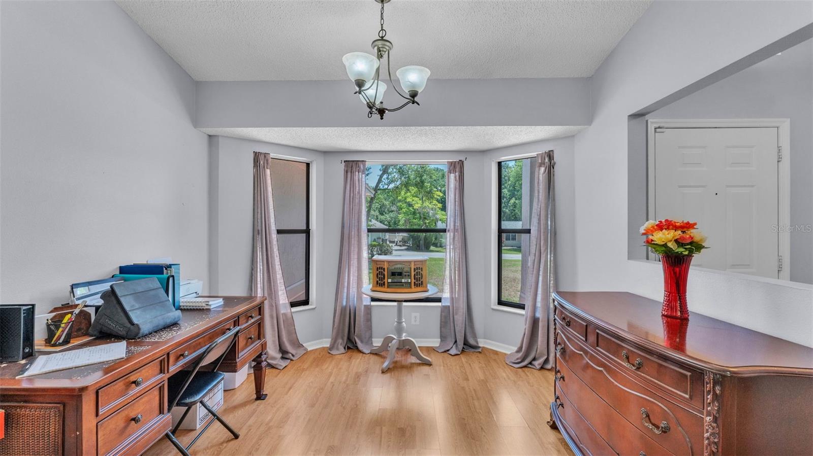 Image 12 of 42 For 6735 Forestwood Drive W