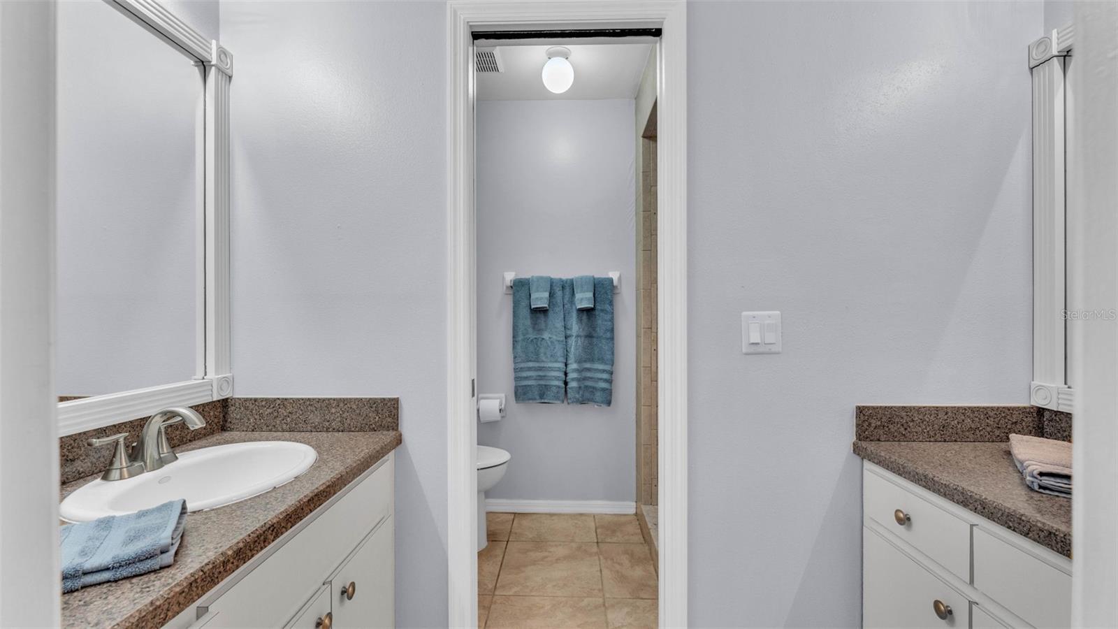 Image 21 of 42 For 6735 Forestwood Drive W
