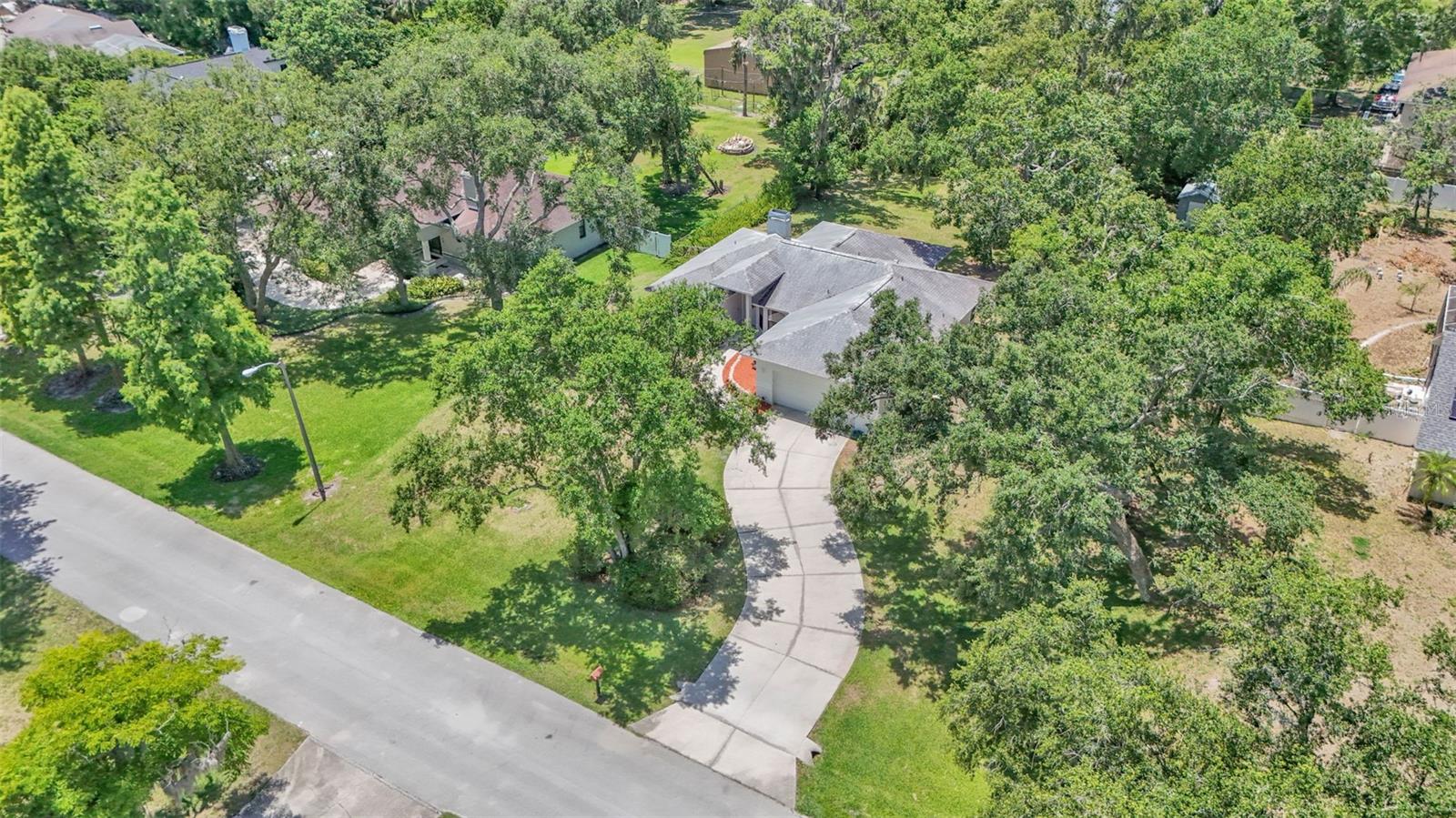 Image 5 of 42 For 6735 Forestwood Drive W