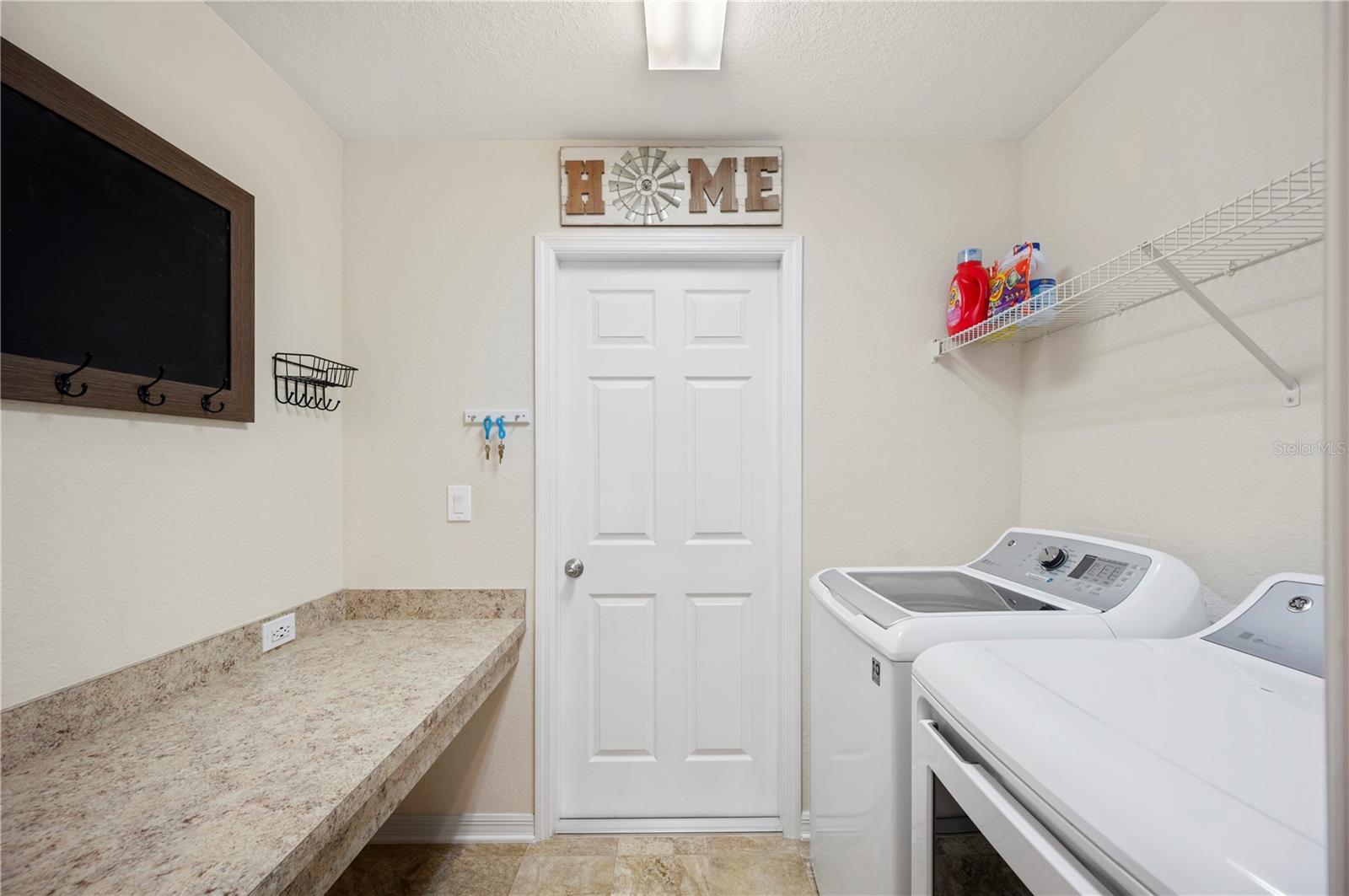 Image 13 of 35 For 727 Vineyard Reserve Court