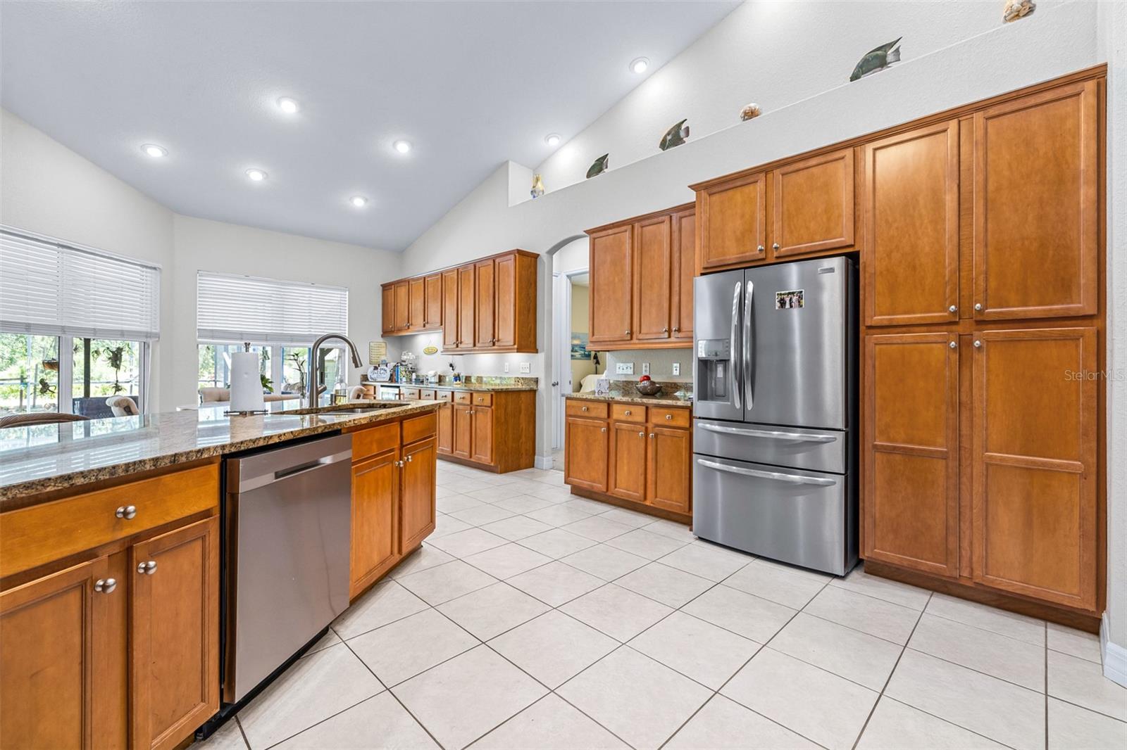 Image 15 of 74 For 4540 Park Avenue