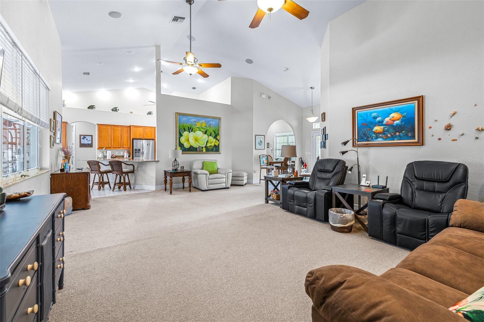 Image 9 of 74 For 4540 Park Avenue