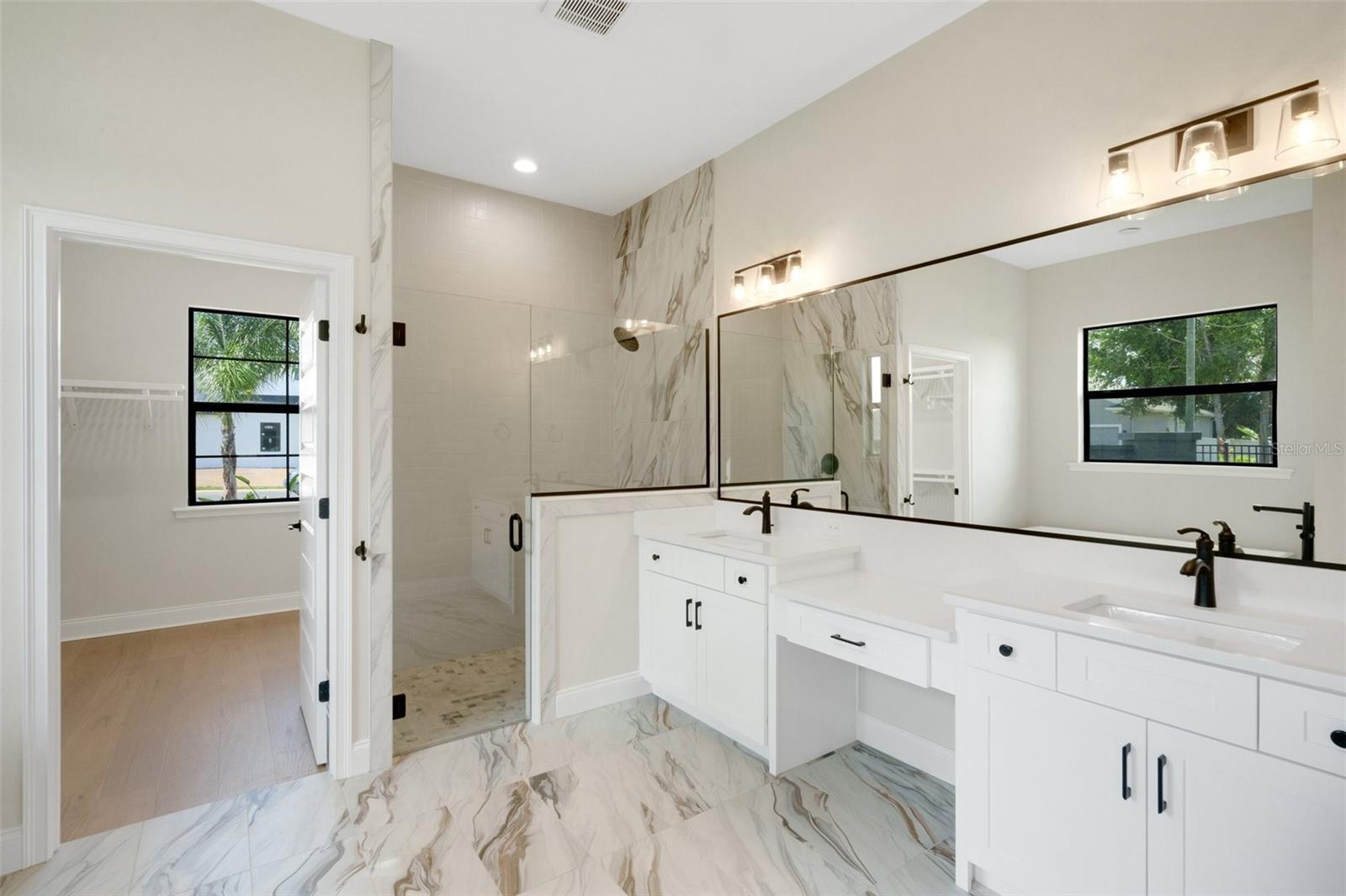 Image 13 of 42 For 5390 Clubhouse Hills Lane