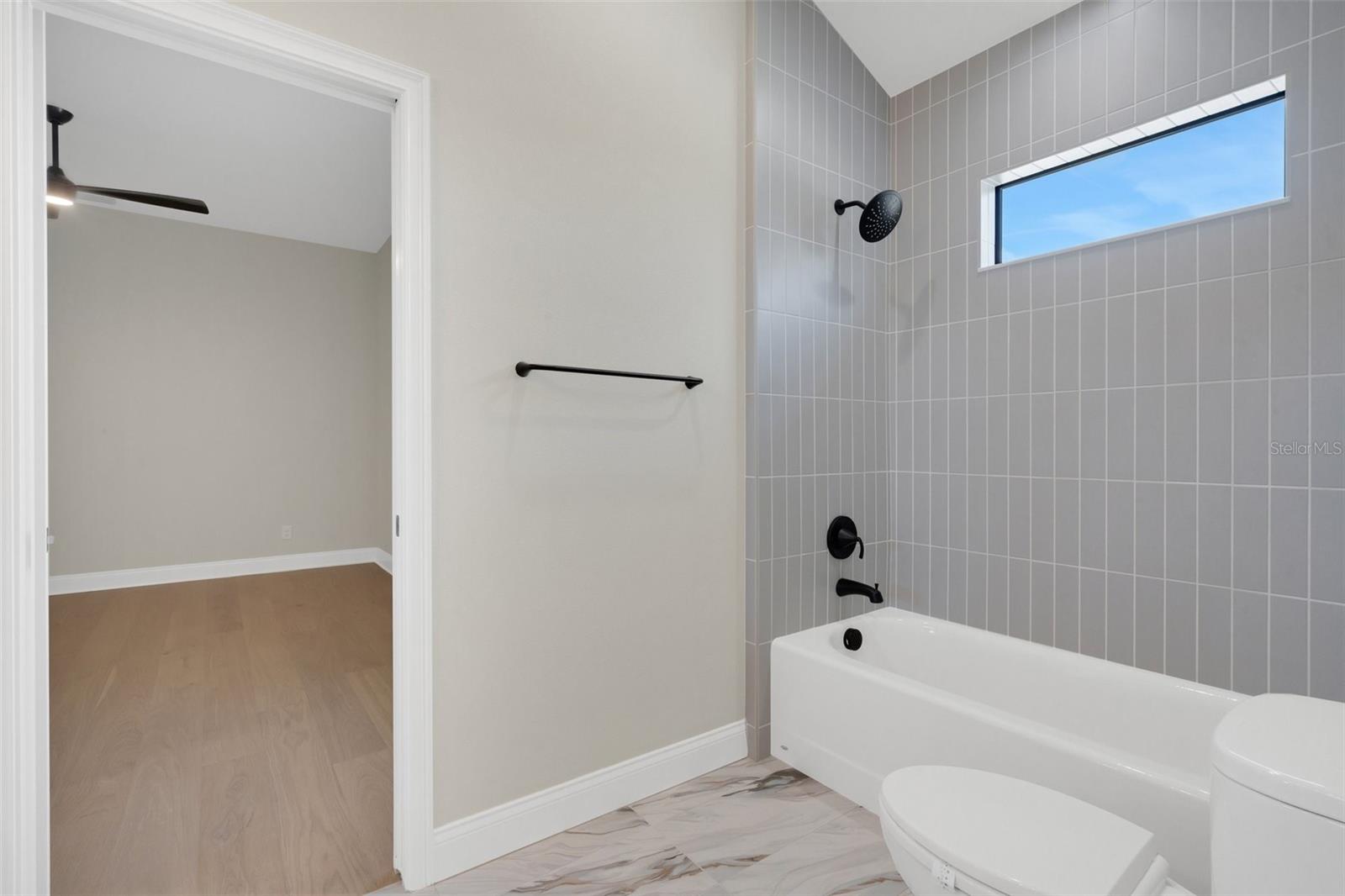 Image 20 of 42 For 5390 Clubhouse Hills Lane
