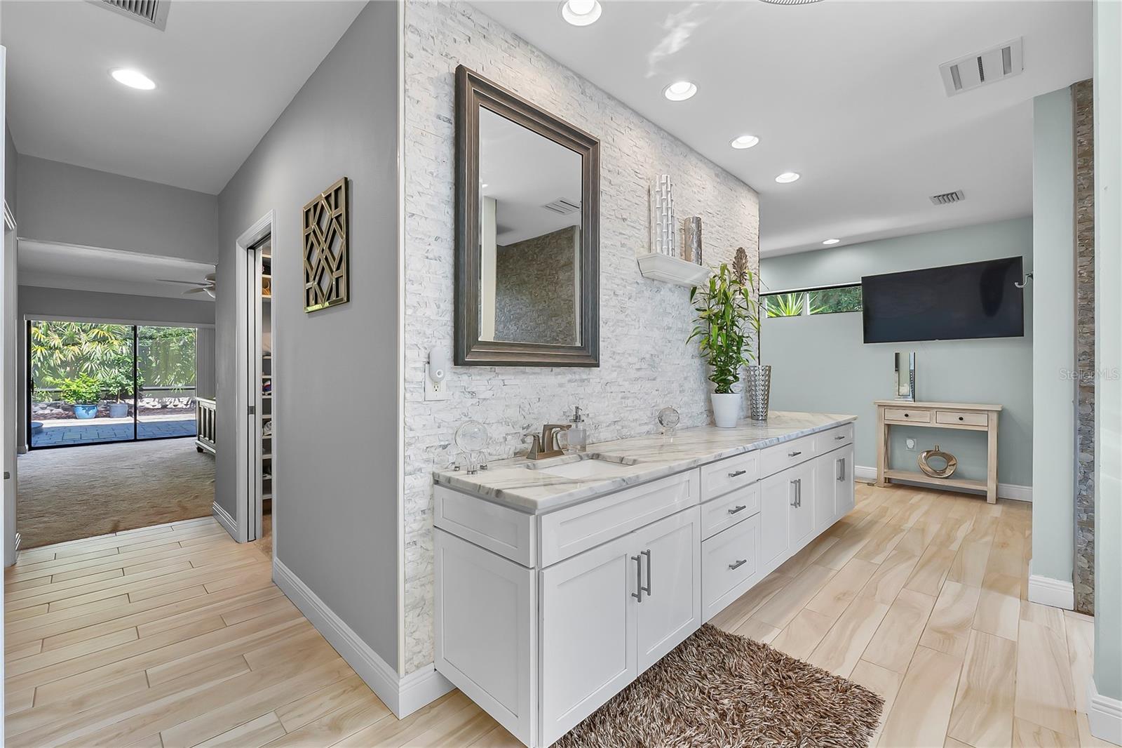 Image 33 of 60 For 7313 Crape Myrtle Way