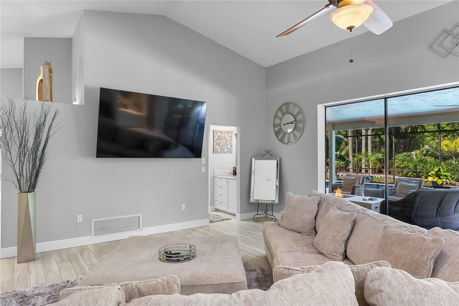 Image 9 of 60 For 7313 Crape Myrtle Way