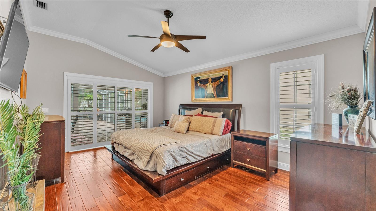 Image 20 of 56 For 146 Woodside Drive
