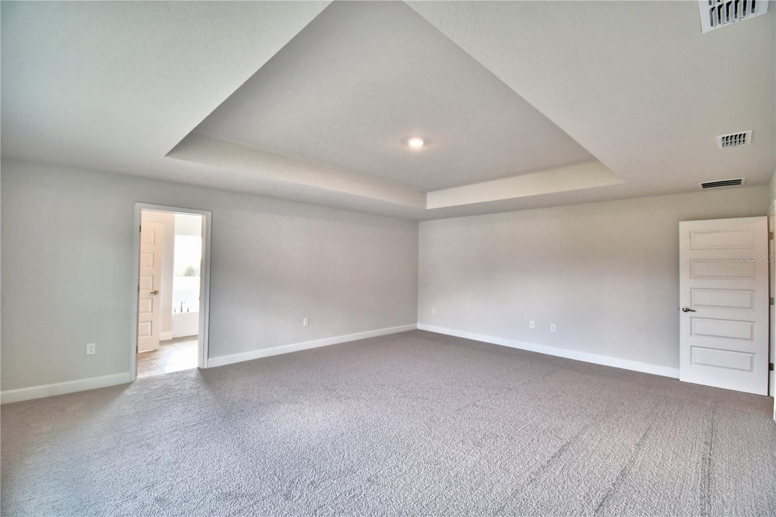 Image 32 of 69 For 4023 Tullamore Lane