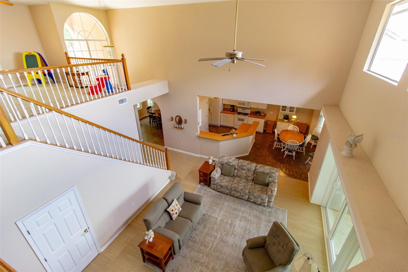 Image 10 of 73 For 254 Lake Tennessee Drive