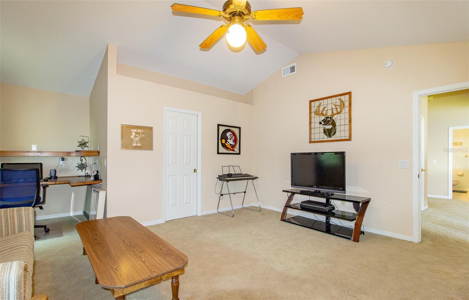Image 17 of 73 For 254 Lake Tennessee Drive