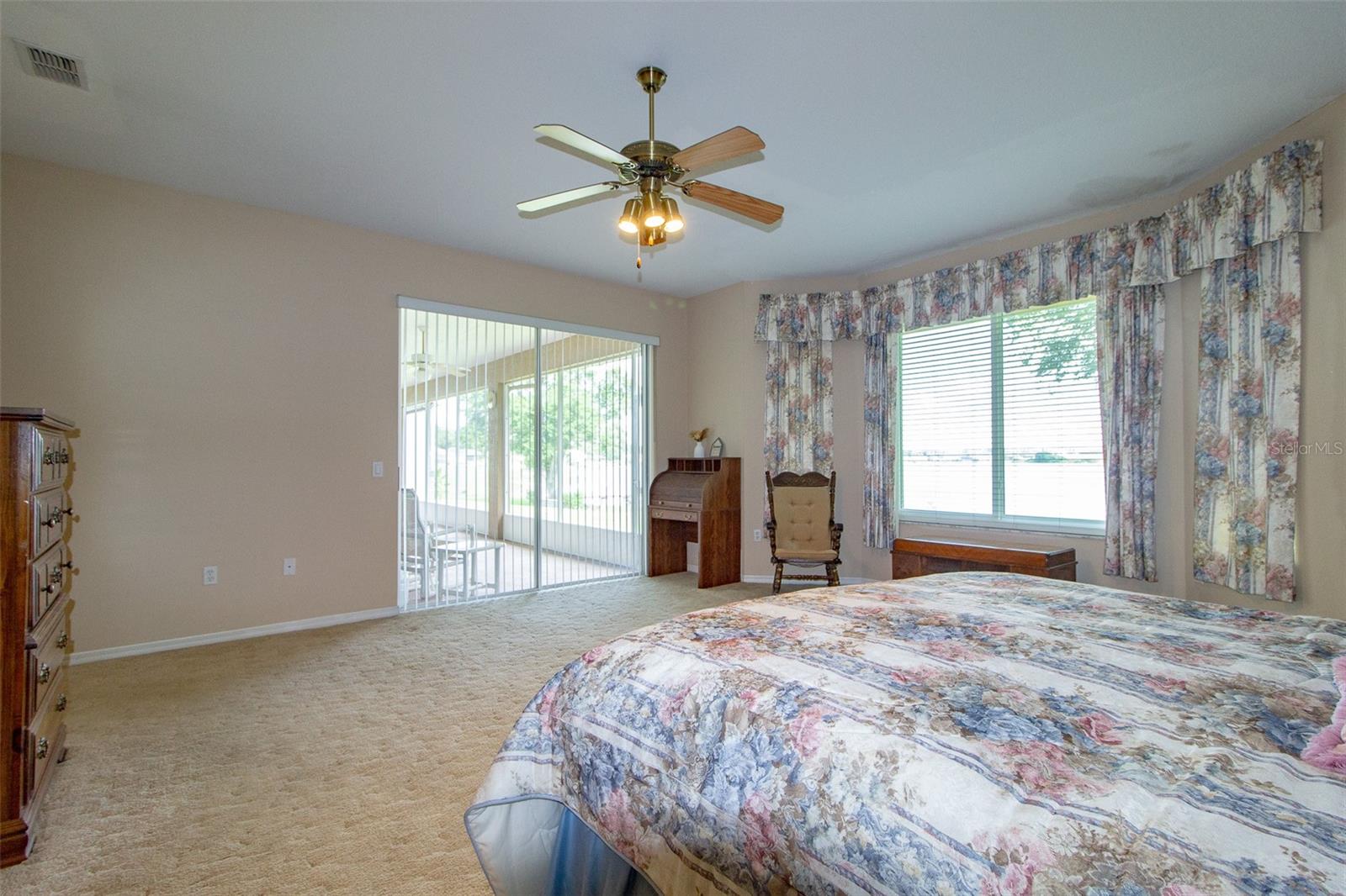 Image 37 of 73 For 254 Lake Tennessee Drive