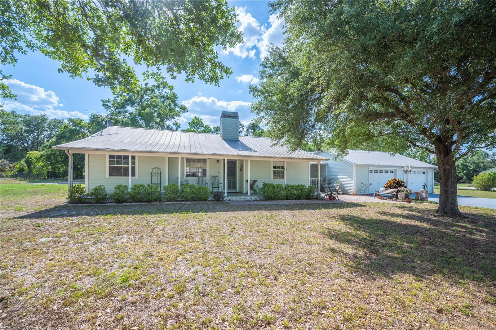 Listing photo id 0 for 4020 Mcintosh Road