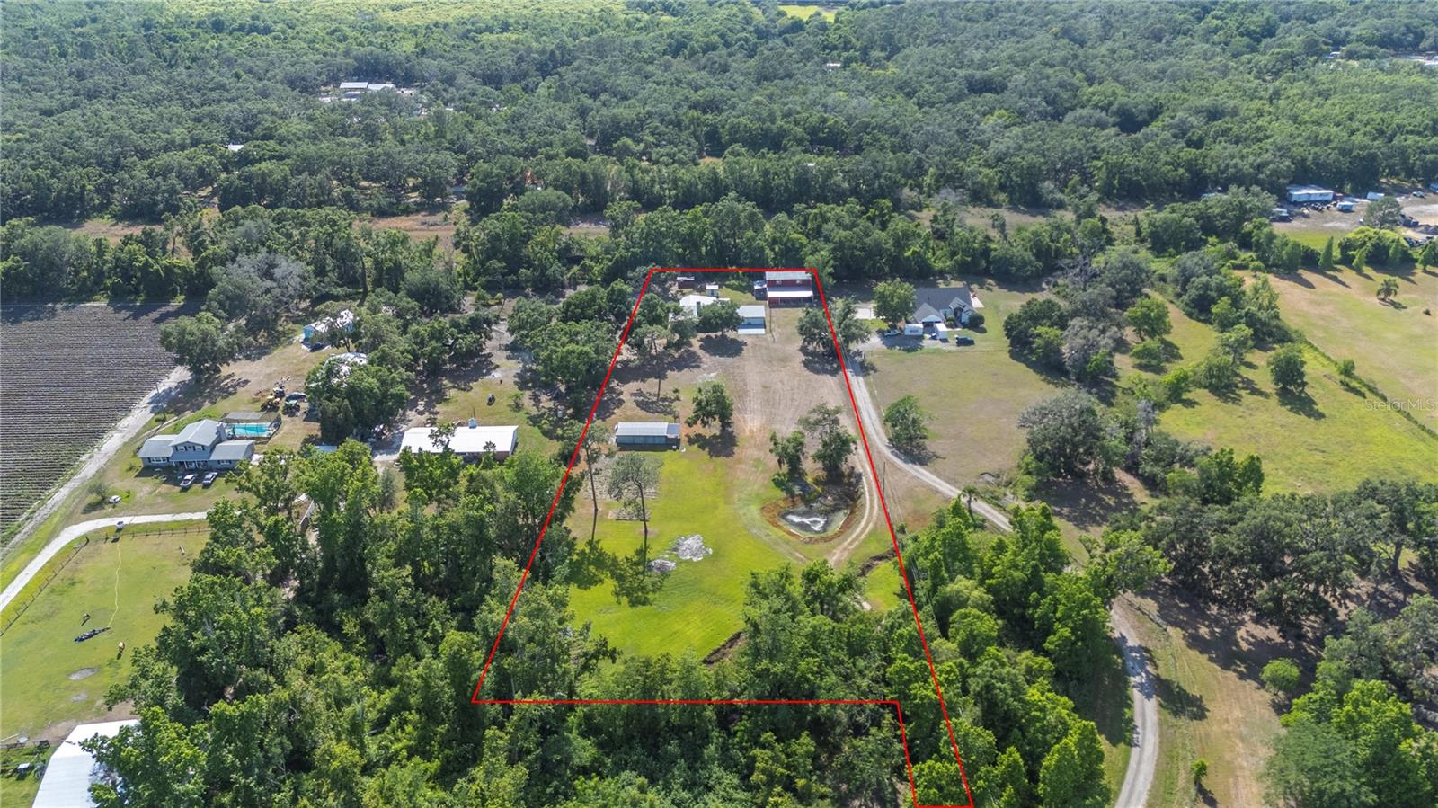 Listing photo id 41 for 4020 Mcintosh Road