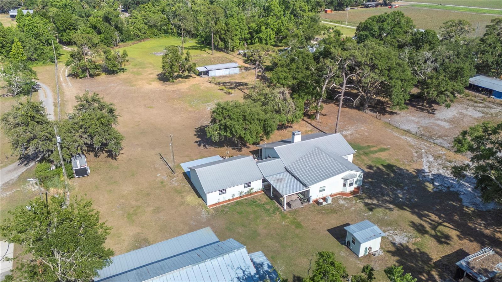 Listing photo id 49 for 4020 Mcintosh Road