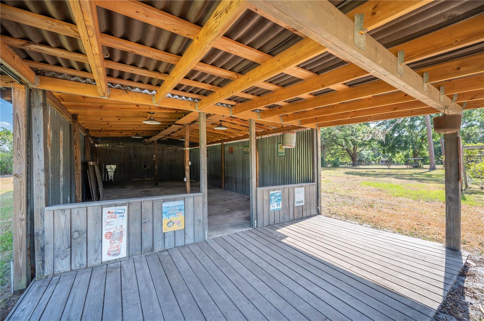 Listing photo id 54 for 4020 Mcintosh Road
