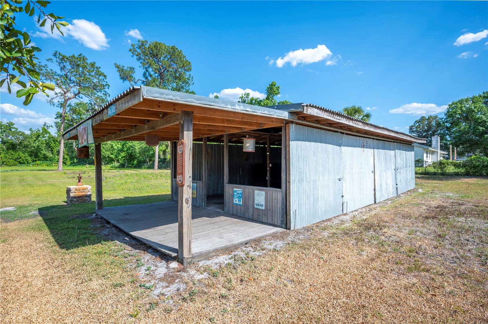 Listing photo id 57 for 4020 Mcintosh Road