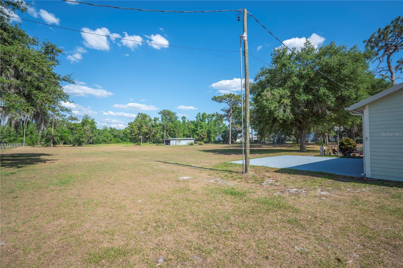 Listing photo id 63 for 4020 Mcintosh Road