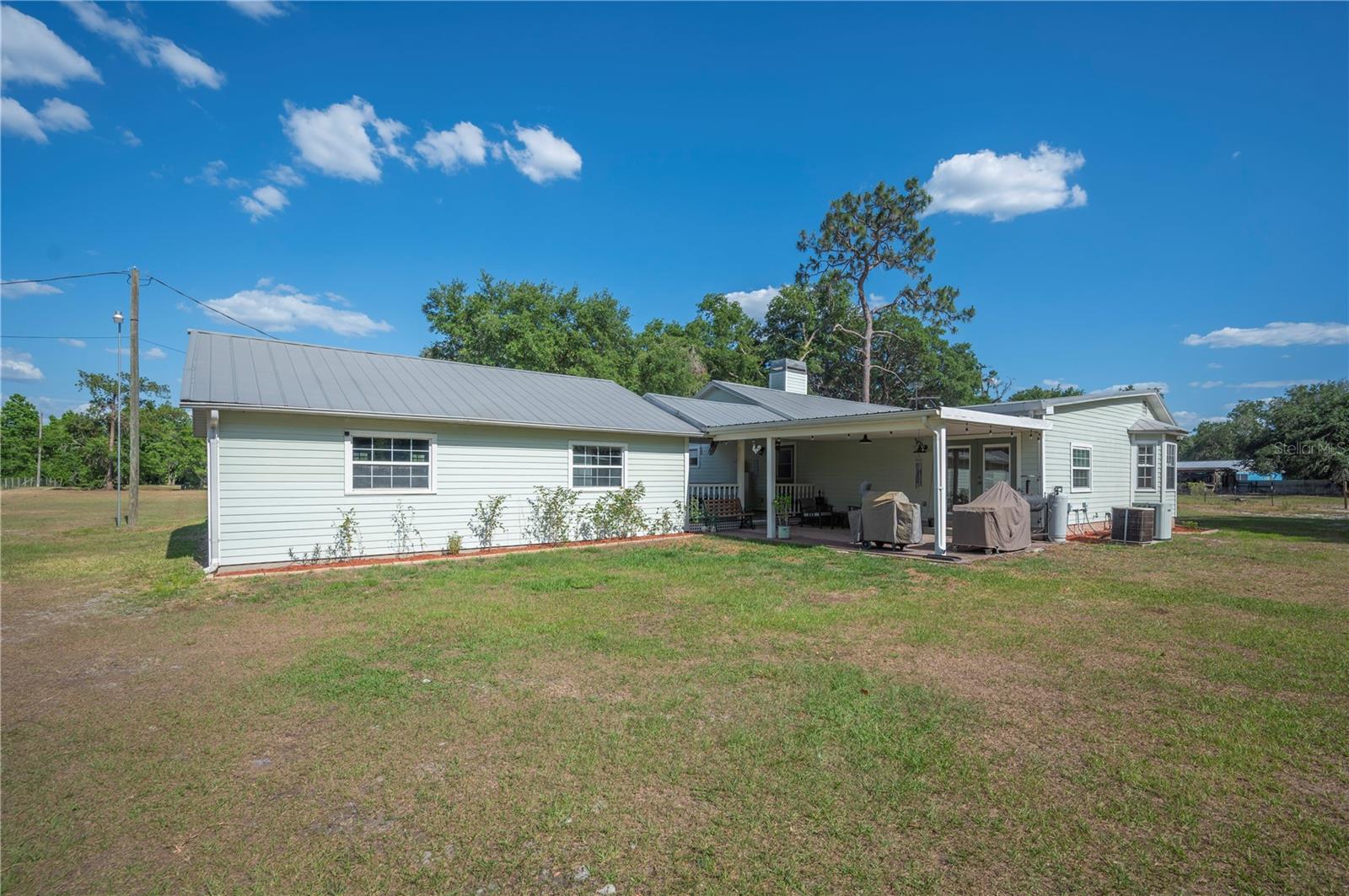 Listing photo id 64 for 4020 Mcintosh Road