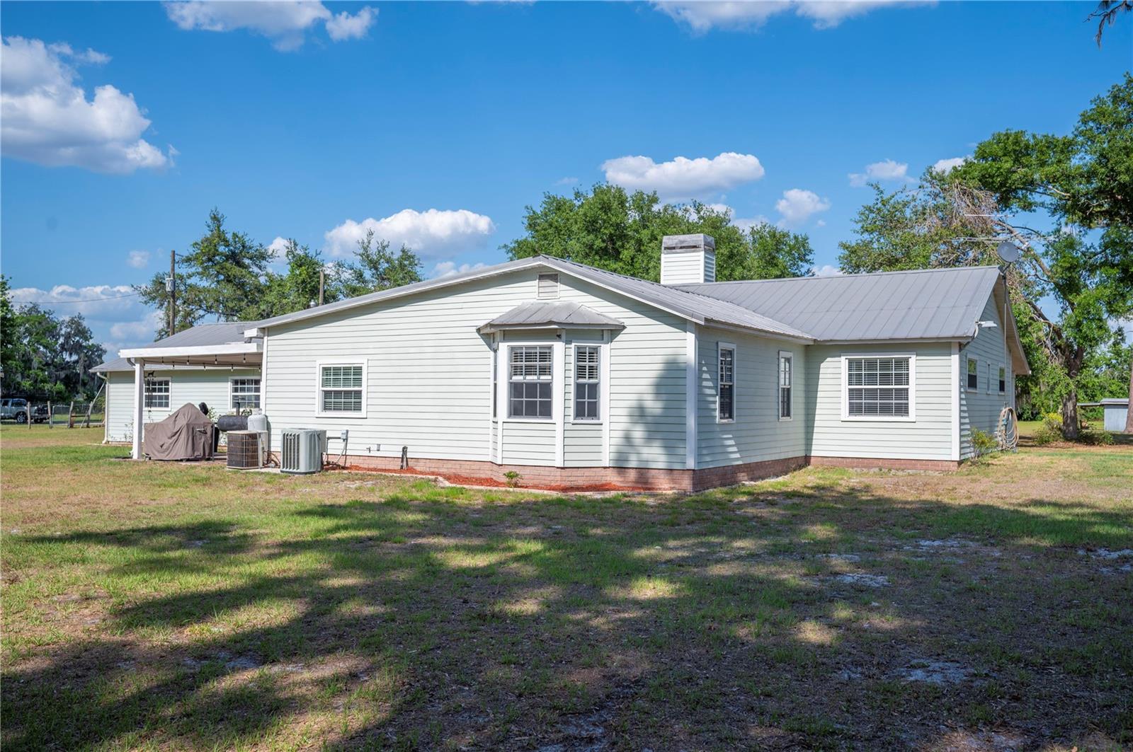 Listing photo id 66 for 4020 Mcintosh Road